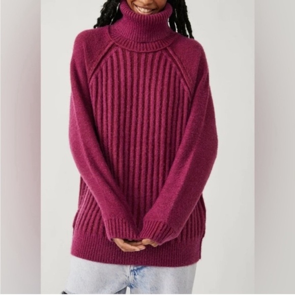 Free People Big City Turtleneck Sweater Mulberry Garnet Ribbed Oversized Sz XS - Picture 1 of 14